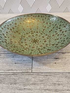 Vintage Solid Brass & Enamel Bowl Pale Green Floral Leaf Design 7 1/2" x 2"